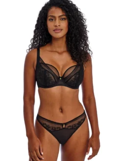 Brasileña Freya Sydnie AA402871